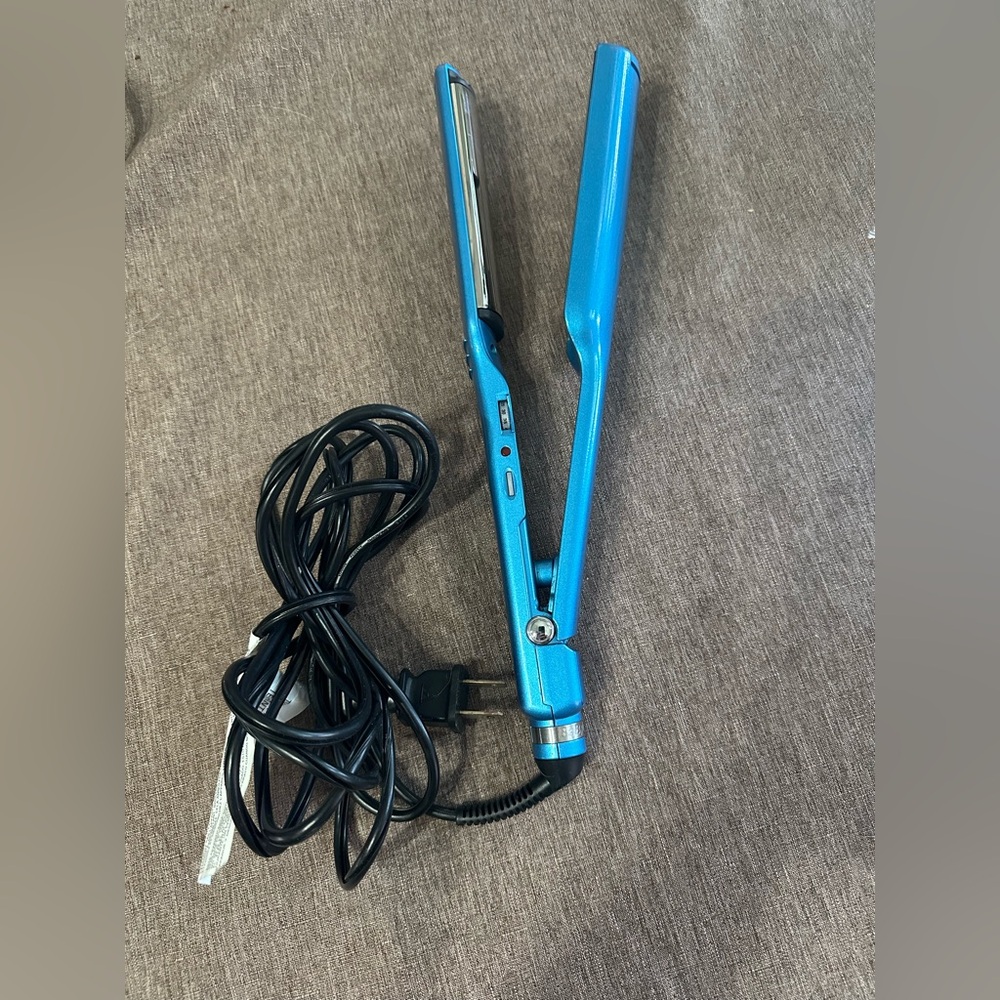 Bay Bliss crimping iron (Like new)